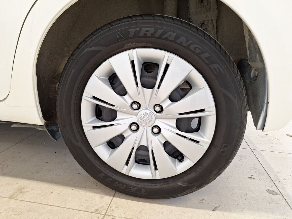 Toyota Yaris 2012 Valkoinen