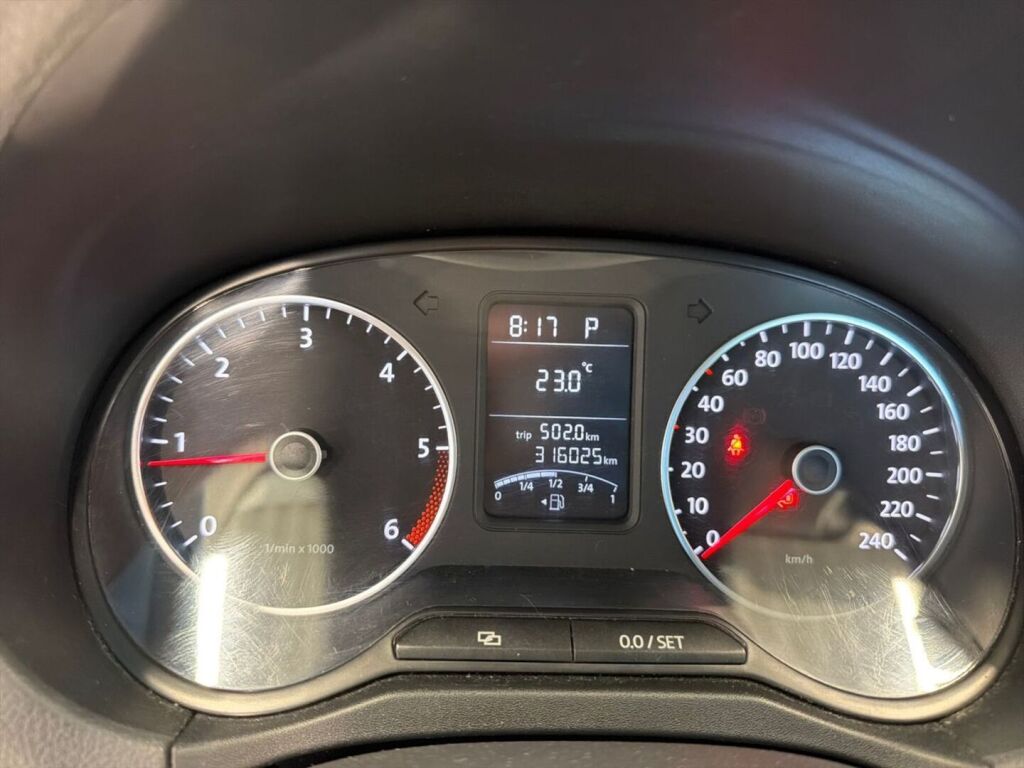 Volkswagen Amarok 2013 Harmaa