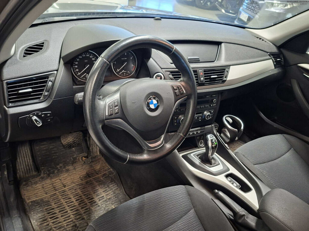 BMW X1 2013 Ruskea (beige)