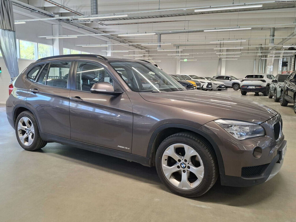 BMW X1 2013 Ruskea (beige)