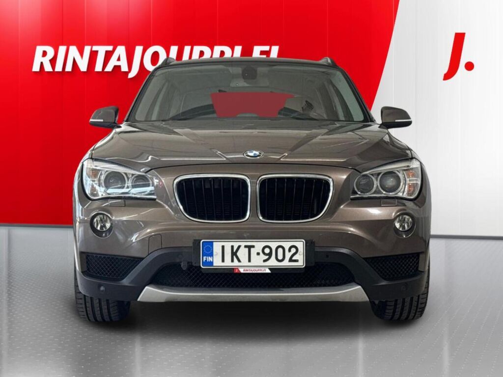 BMW X1 2013 Ruskea (beige)