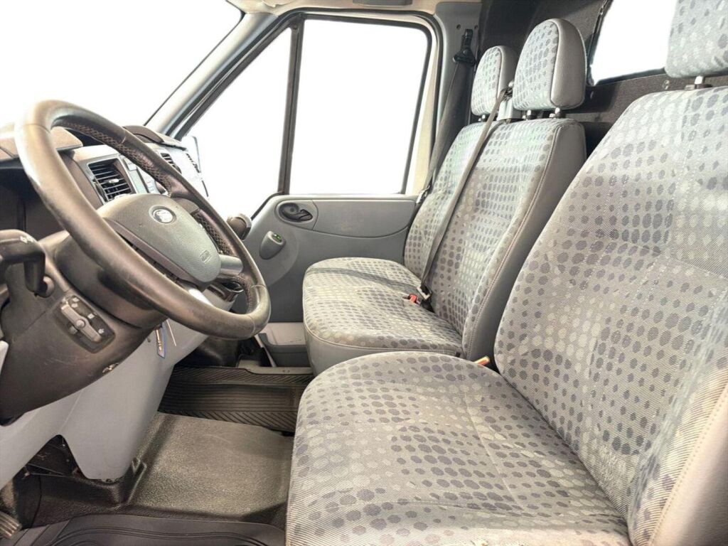 Ford Transit 2012 Valkoinen