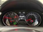 Nissan Qashqai+2 2012 Punainen