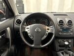 Nissan Qashqai+2 2012 Punainen