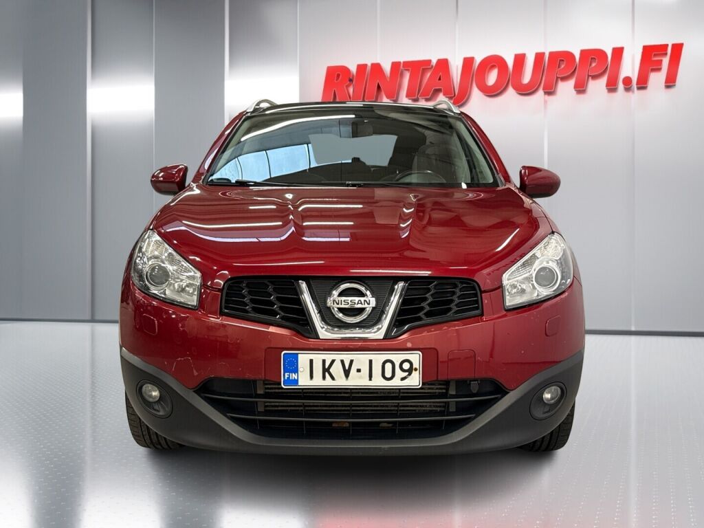 Nissan Qashqai+2 2012 Punainen