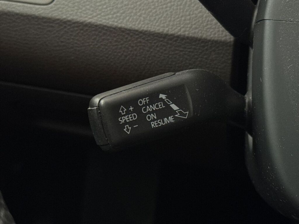 Volkswagen Passat 2013 Valkoinen
