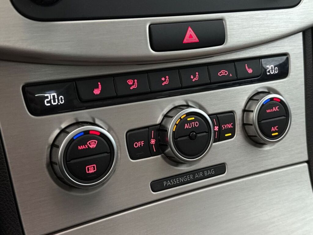 Volkswagen Passat 2013 Valkoinen