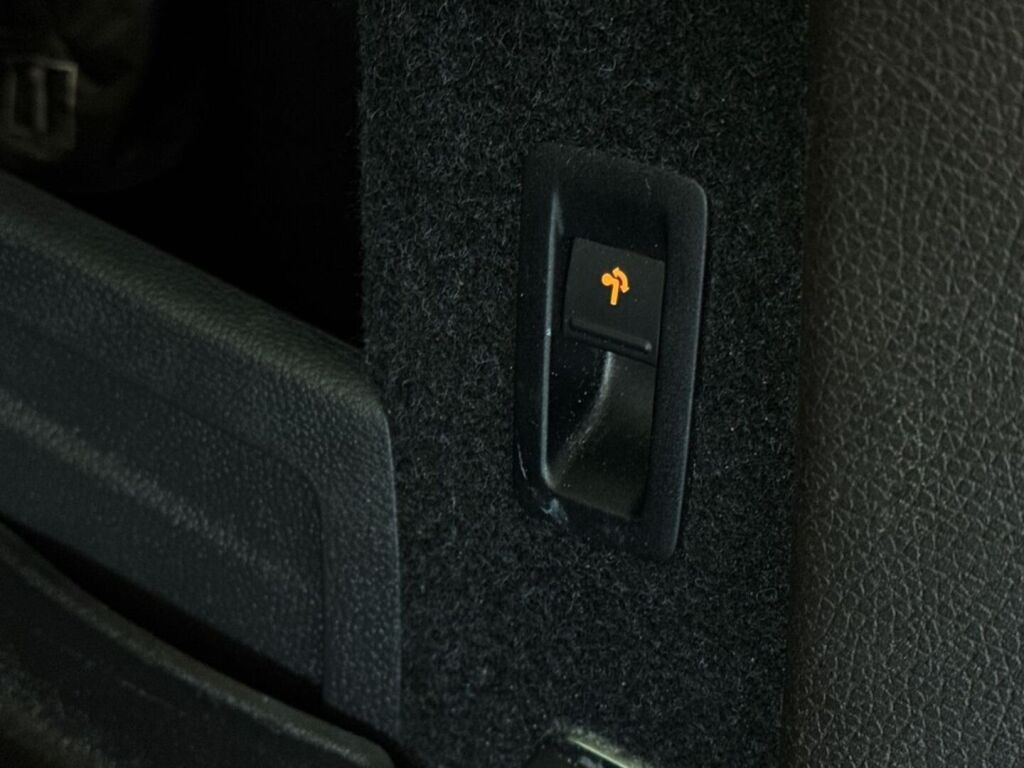 Volkswagen Passat 2013 Valkoinen
