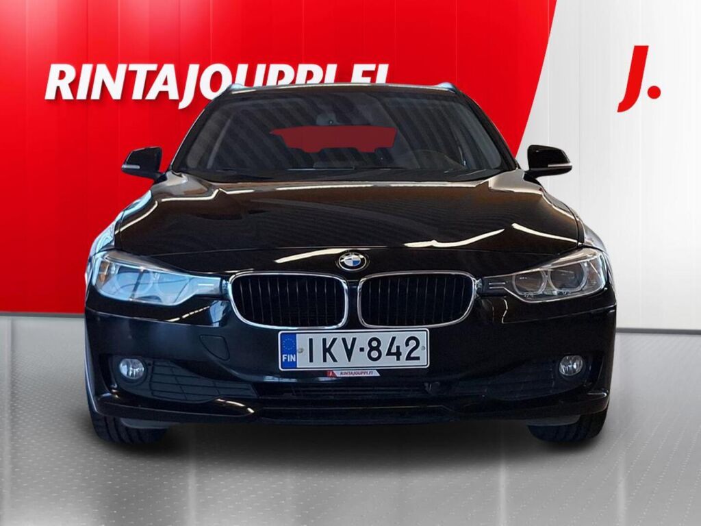 BMW 320 2012 Musta
