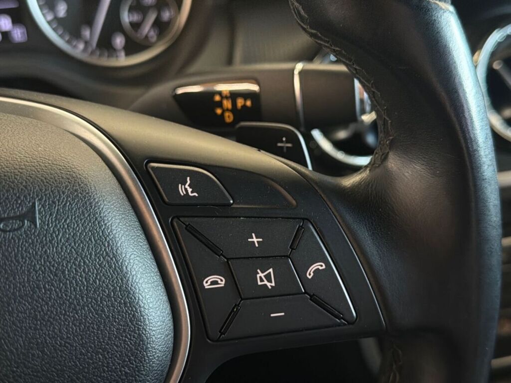 Mercedes-Benz A 2013 Harmaa