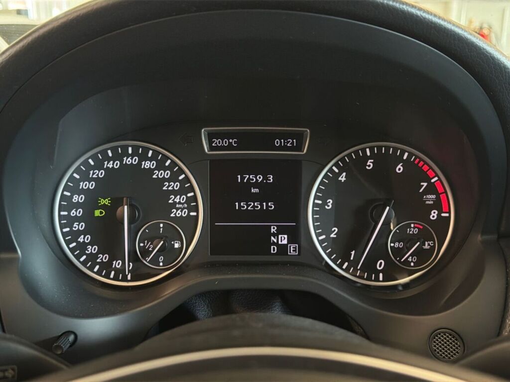 Mercedes-Benz A 2013 Harmaa
