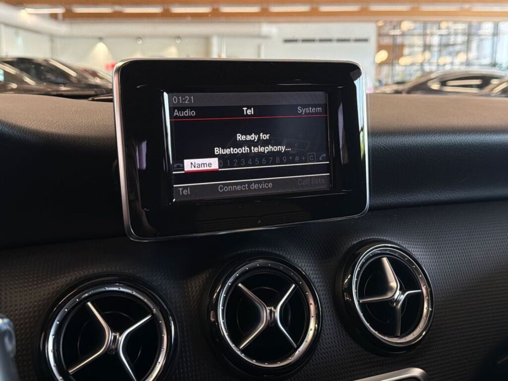 Mercedes-Benz A 2013 Harmaa