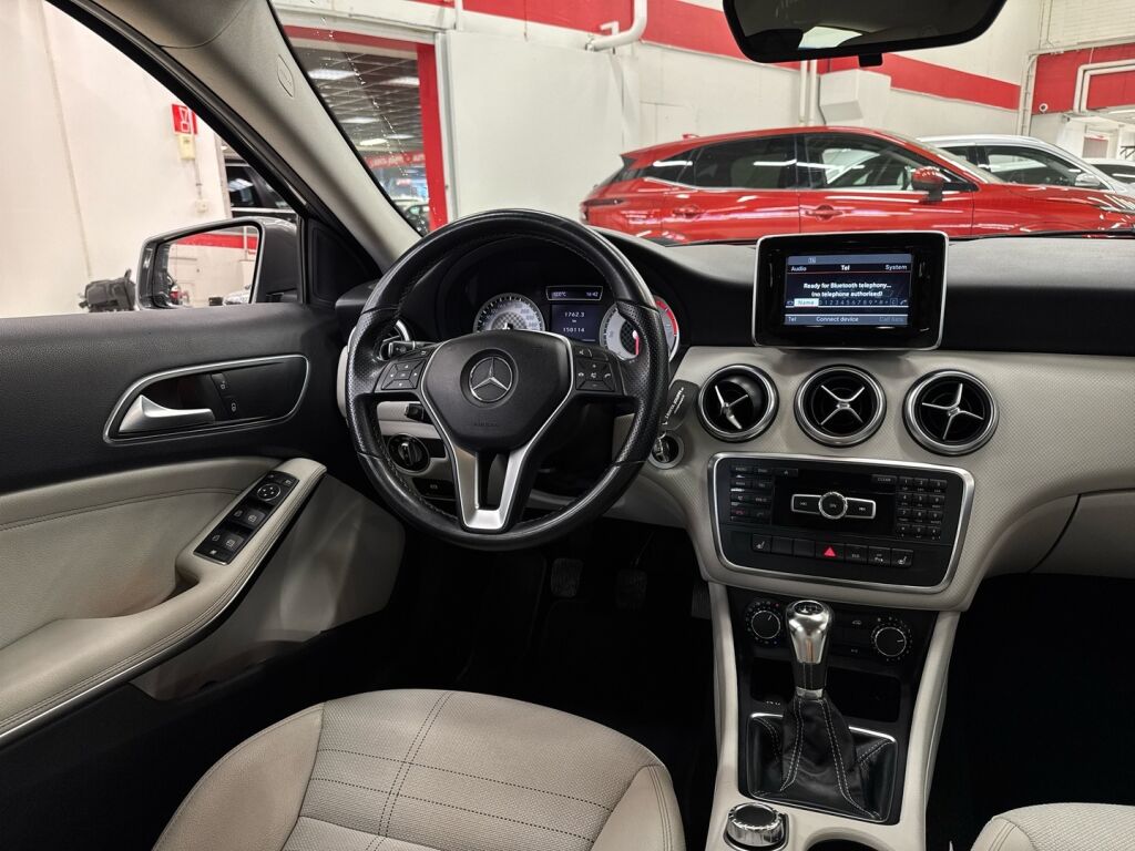 Mercedes-Benz A 2013 Harmaa