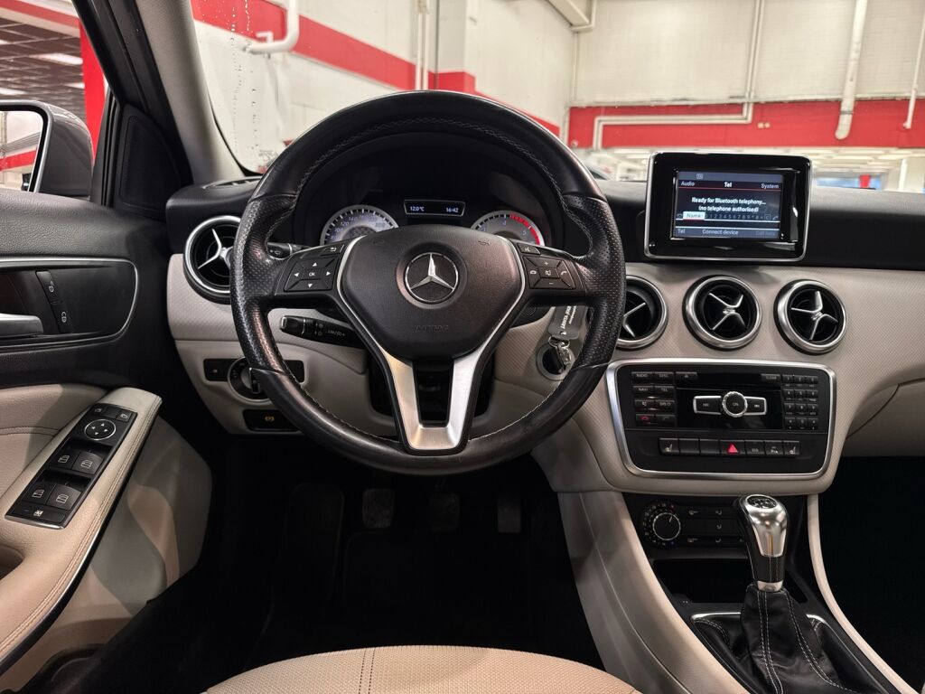 Mercedes-Benz A 2013 Harmaa