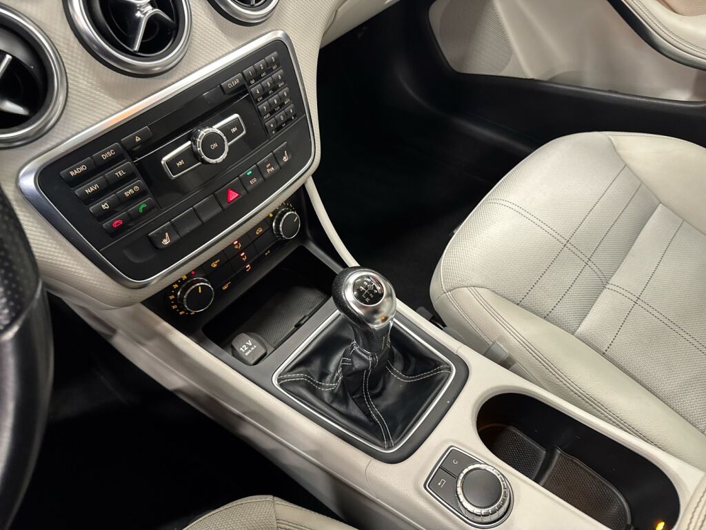 Mercedes-Benz A 2013 Harmaa