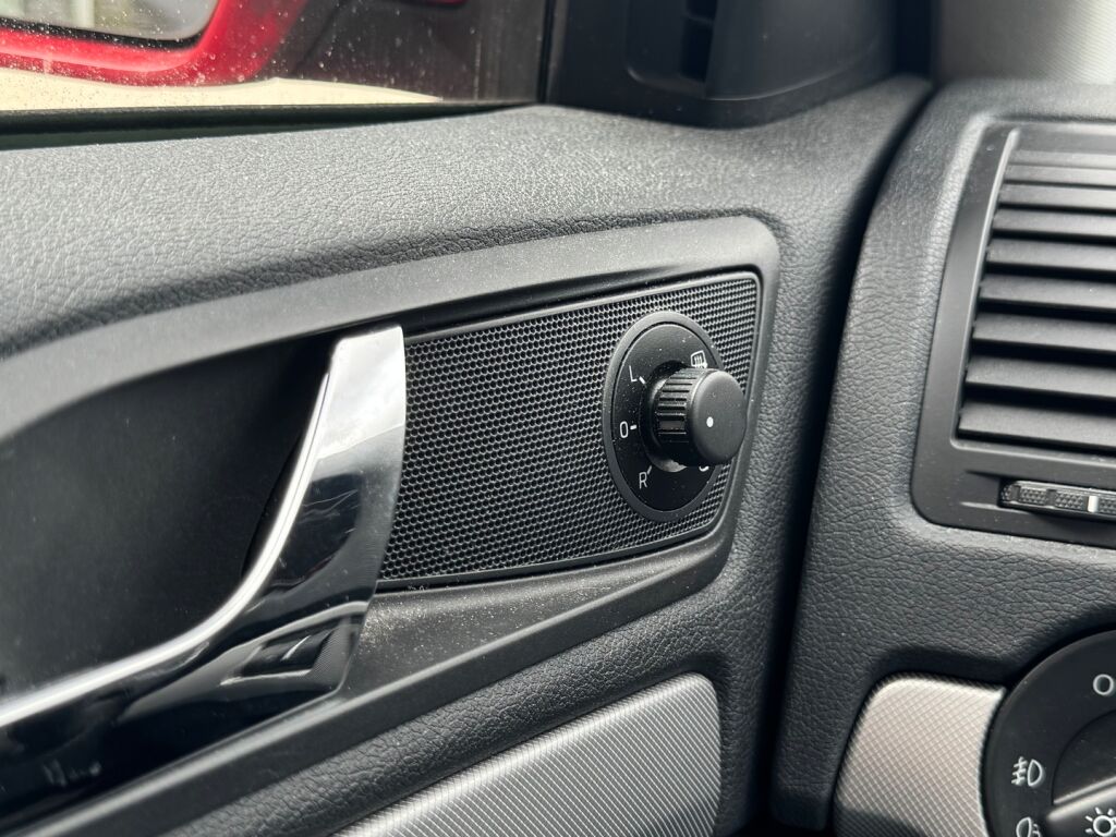 Skoda Octavia 2013 Punainen