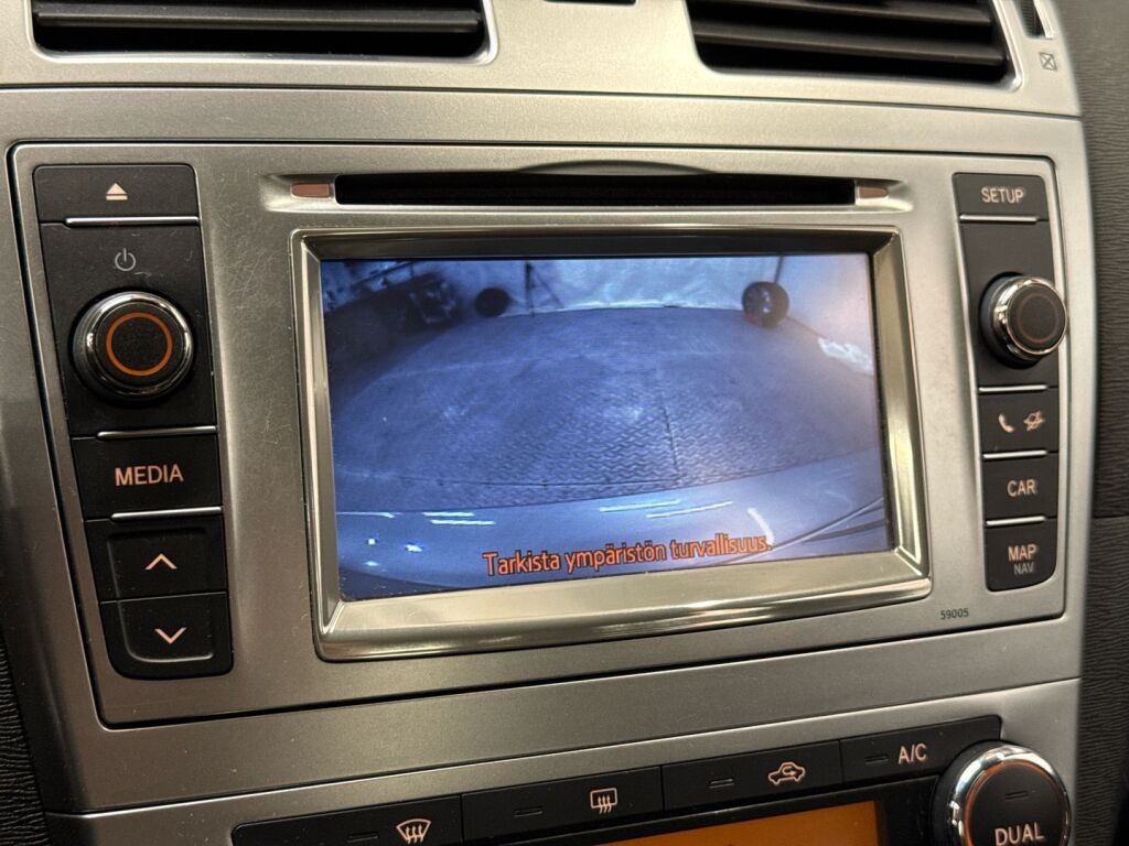 Toyota Avensis 2012 Harmaa