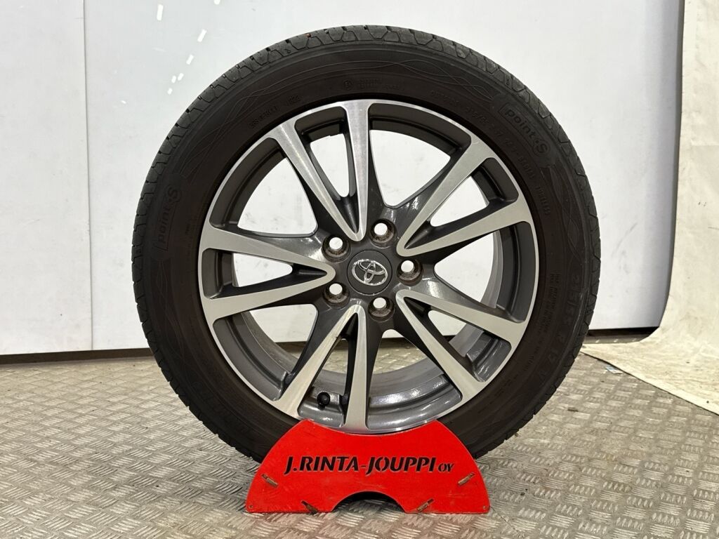 Toyota Avensis 2012 Harmaa