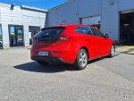 Volvo V40 2012 Punainen