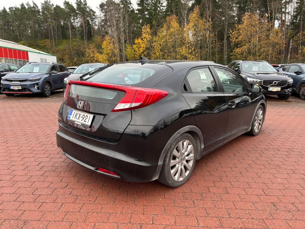 Honda Civic 2012 Musta