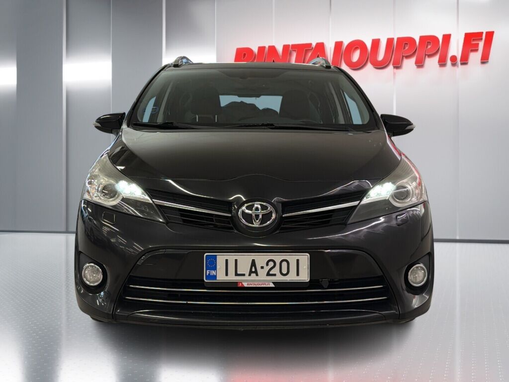 Toyota Verso 2013 Musta