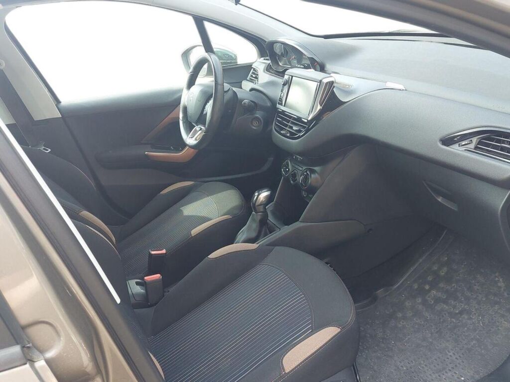Peugeot 208 2013 Harmaa