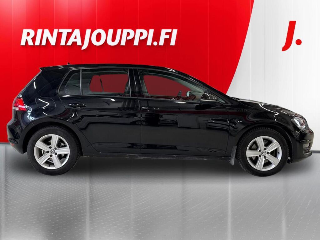Volkswagen Golf 2013 Musta