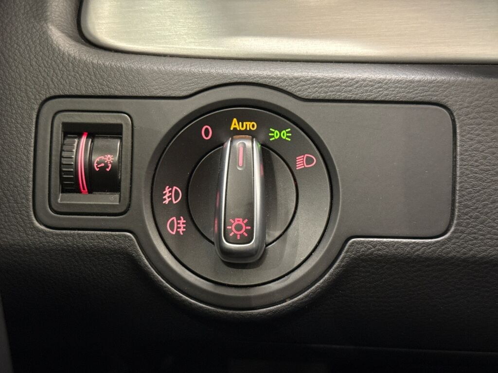 Volkswagen Passat 2013 Valkoinen