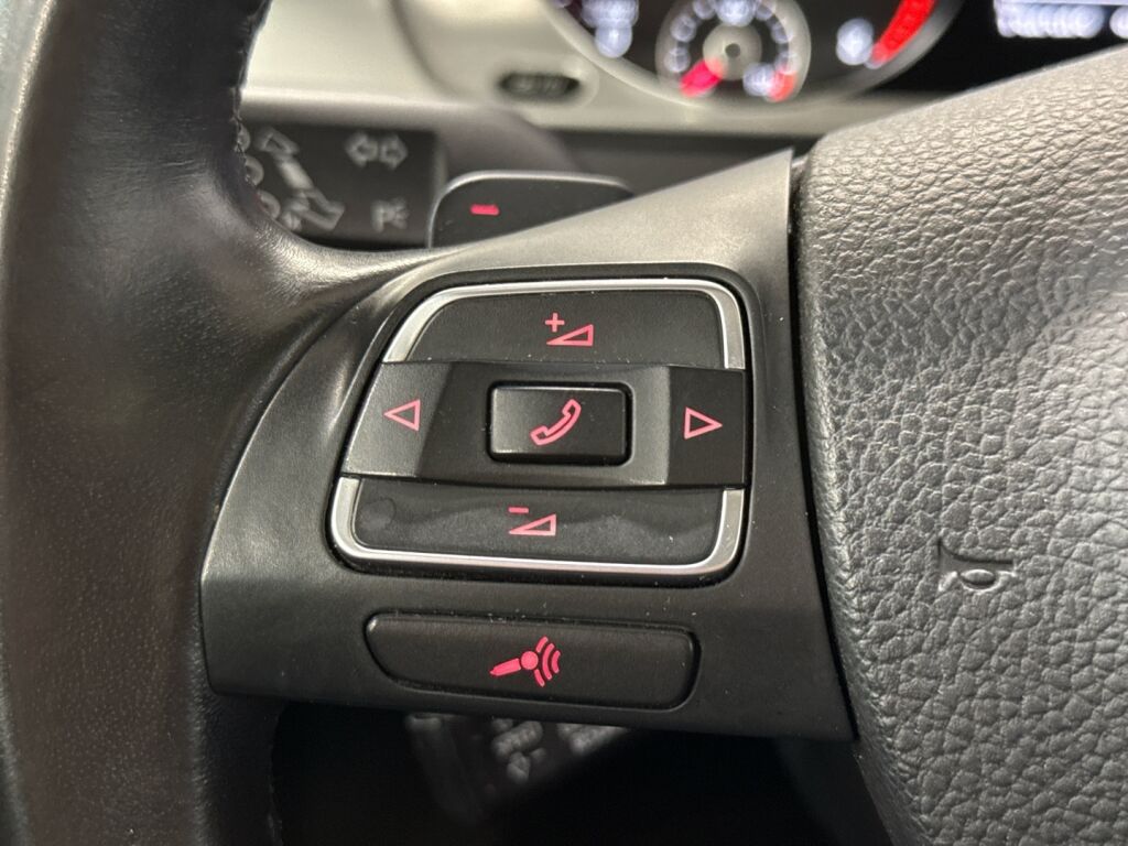 Volkswagen Passat 2013 Valkoinen