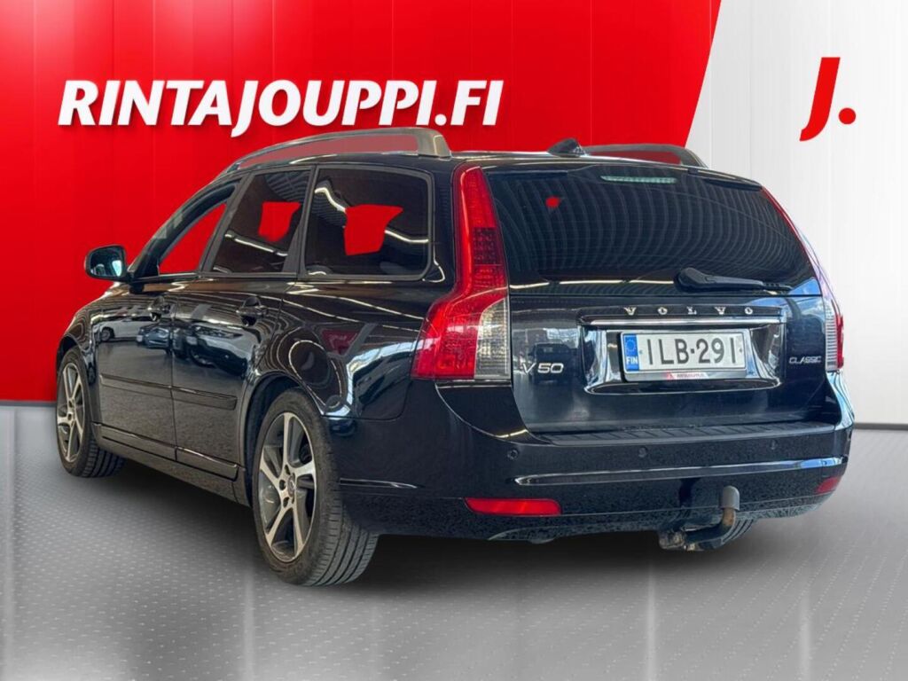 Volvo V50 2012 Musta