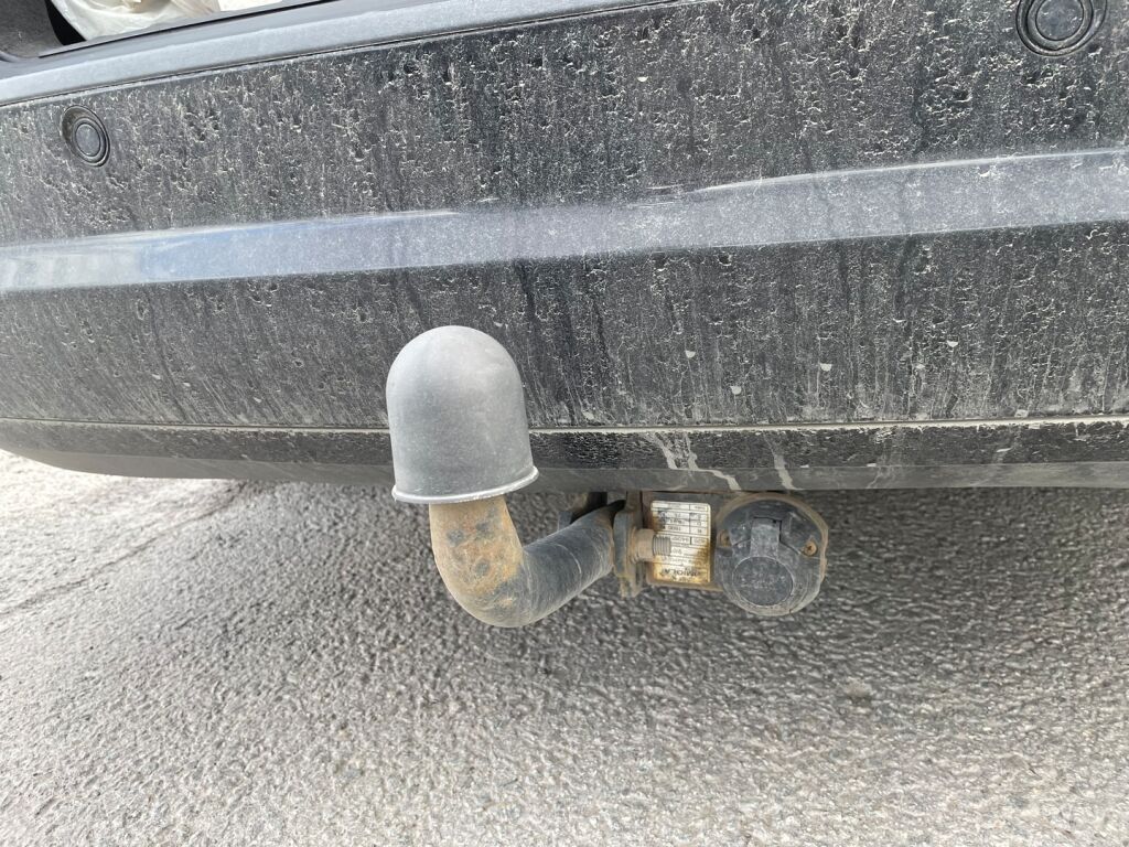 Volvo V50 2012 Musta