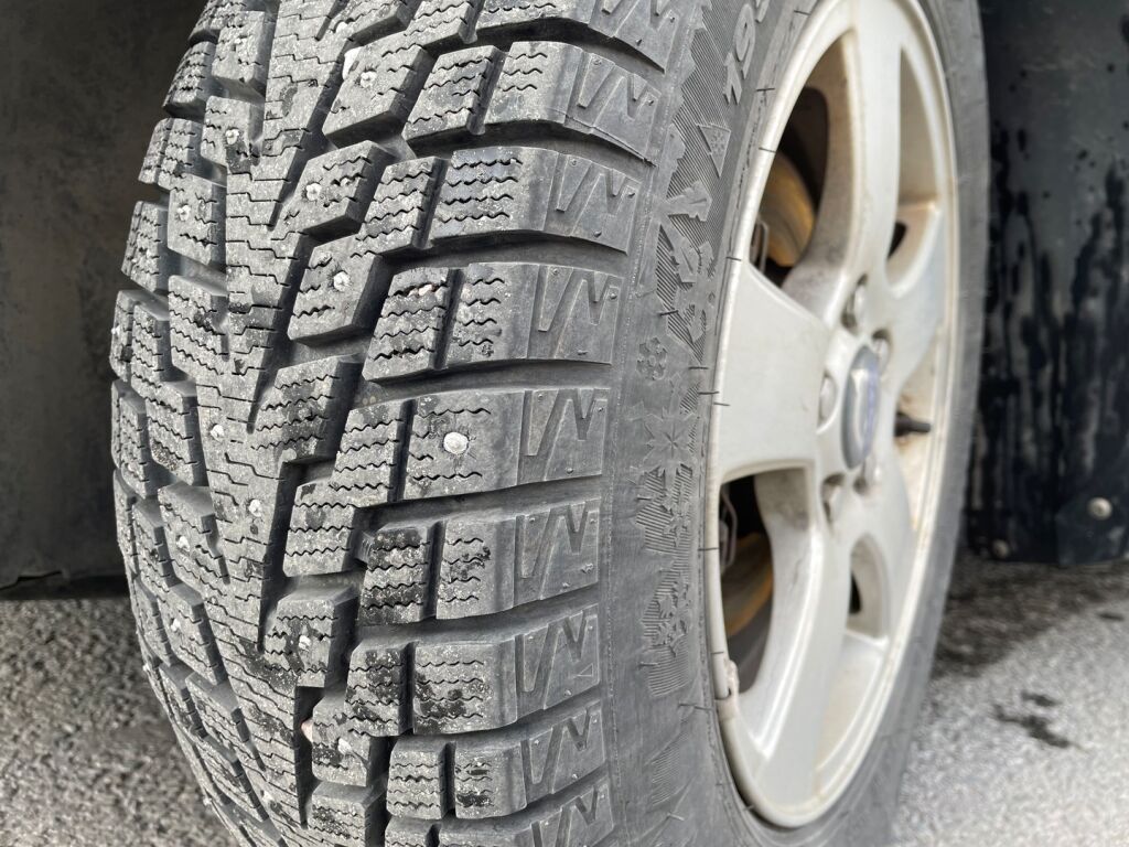 Volvo V50 2012 Musta