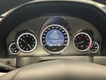 Mercedes-Benz E 2010 Punainen