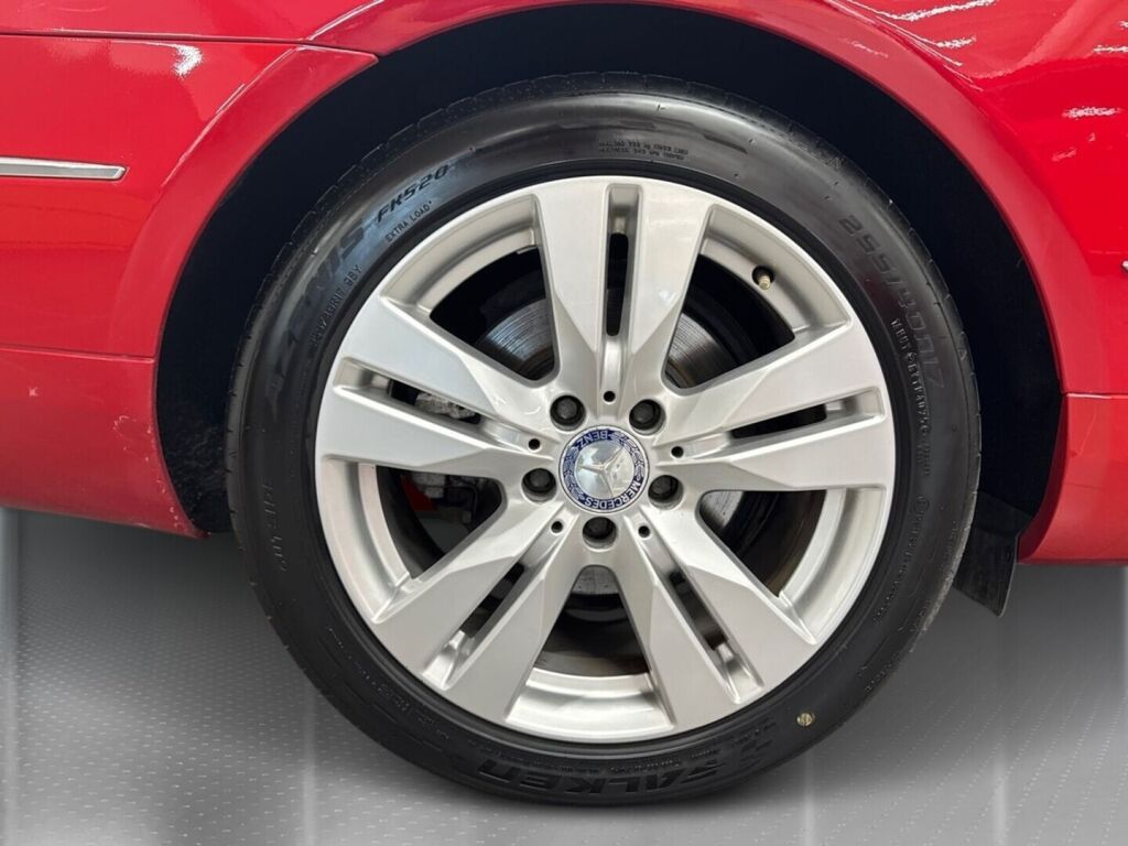 Mercedes-Benz E 2010 Punainen