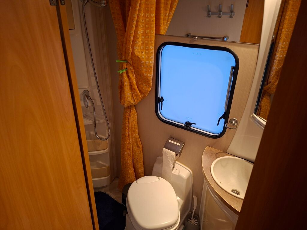 Chausson Trigano 2007 Valkoinen