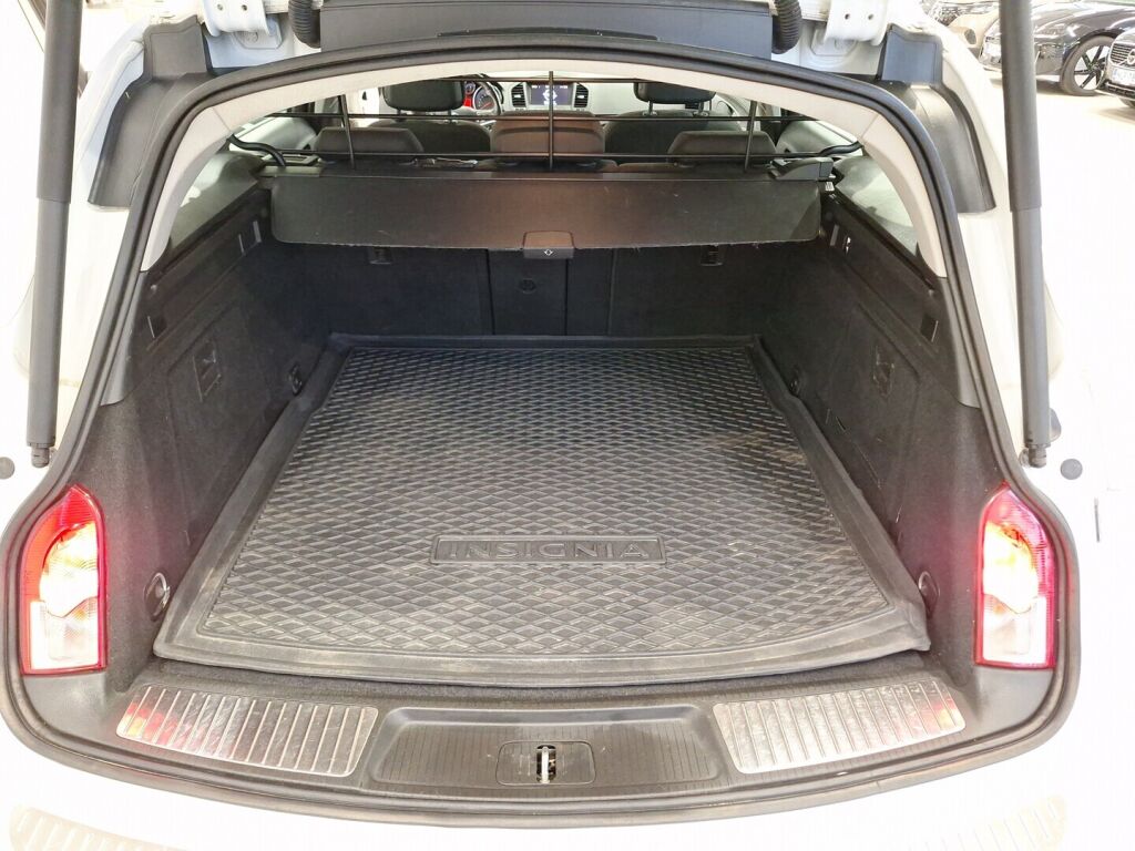 Opel Insignia 2013 Valkoinen