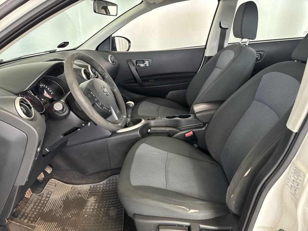 Nissan Qashqai 2013 Valkoinen