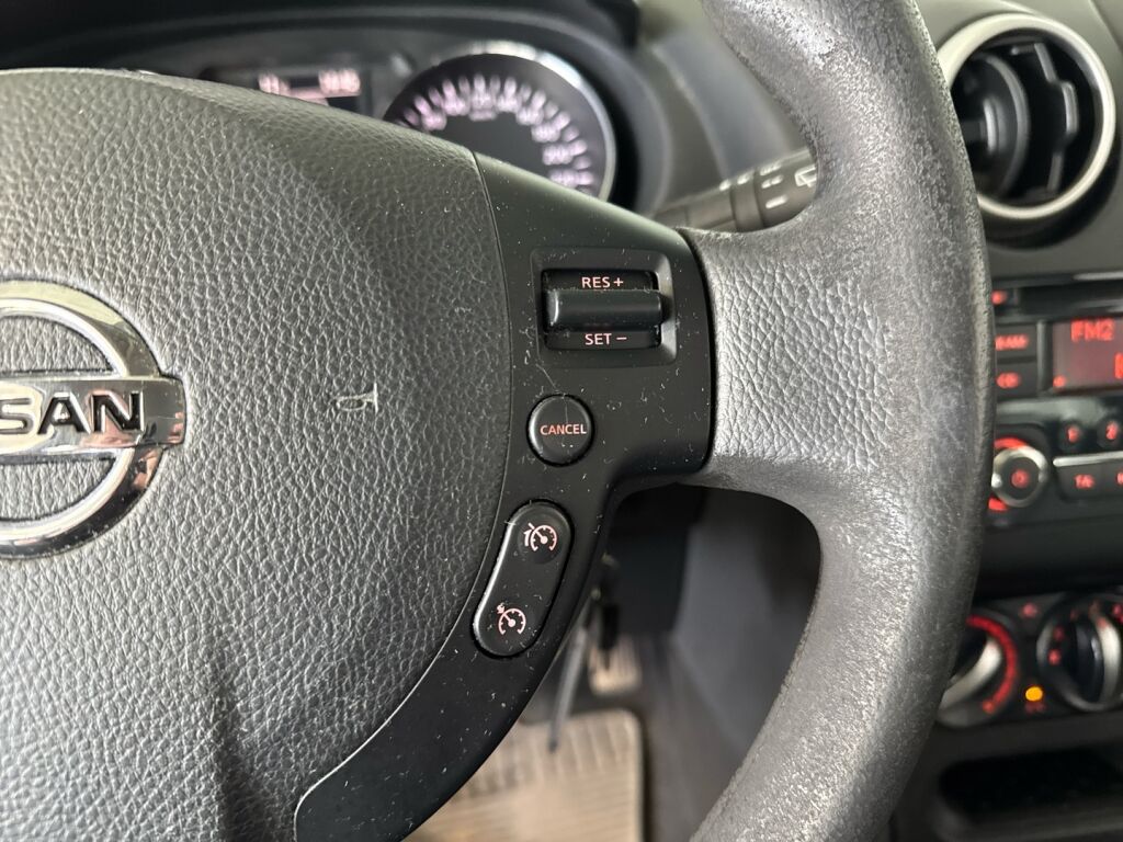 Nissan Qashqai 2013 Valkoinen