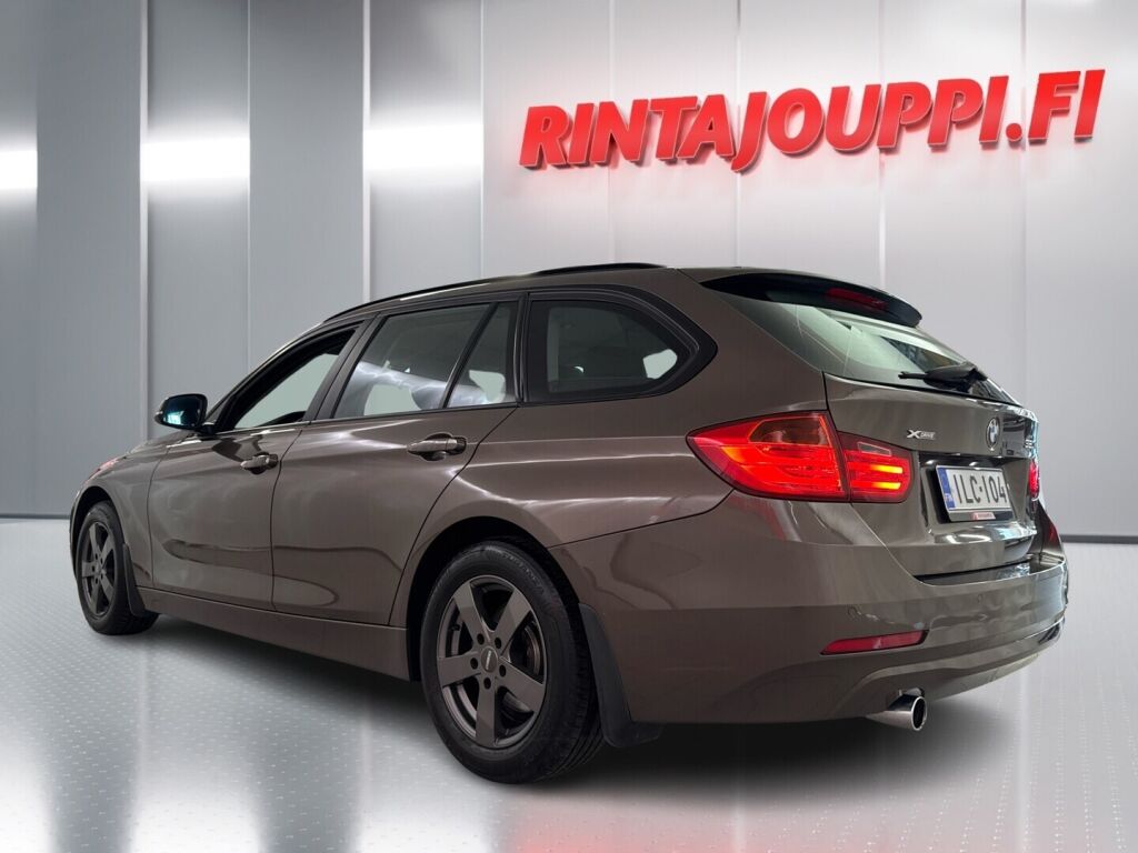BMW 320 2013 Ruskea (beige)