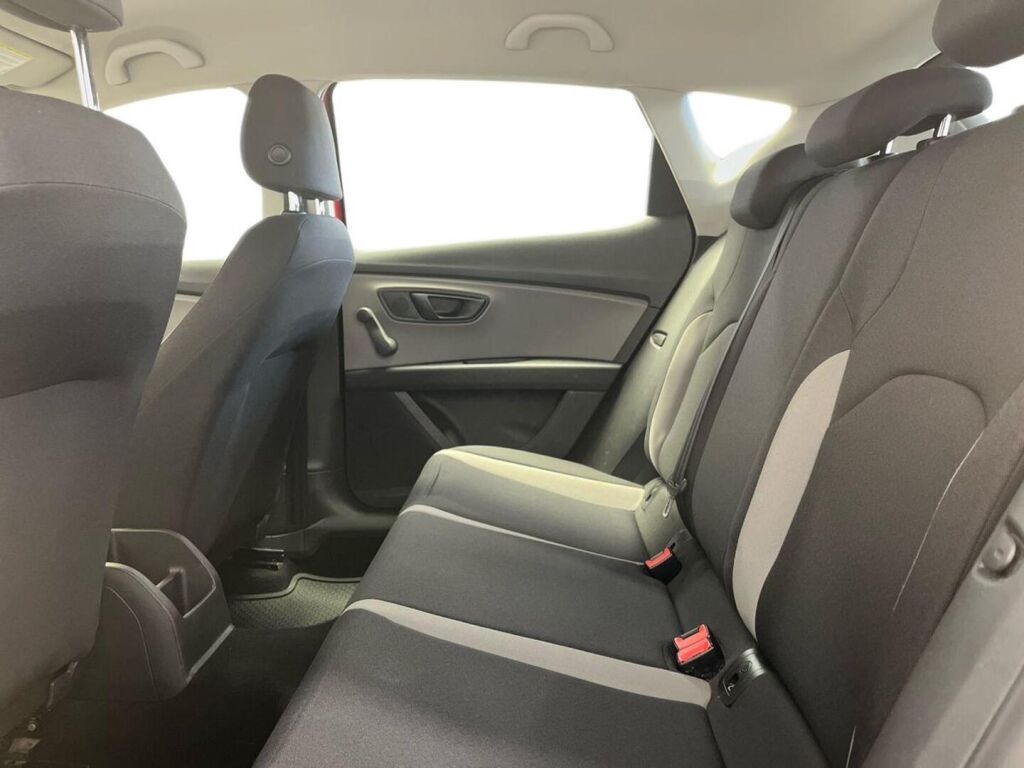 Seat Leon 2013 Punainen