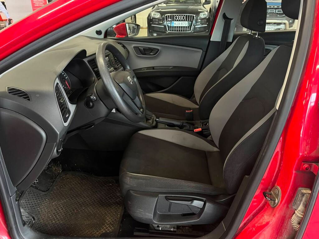 Seat Leon 2013 Punainen