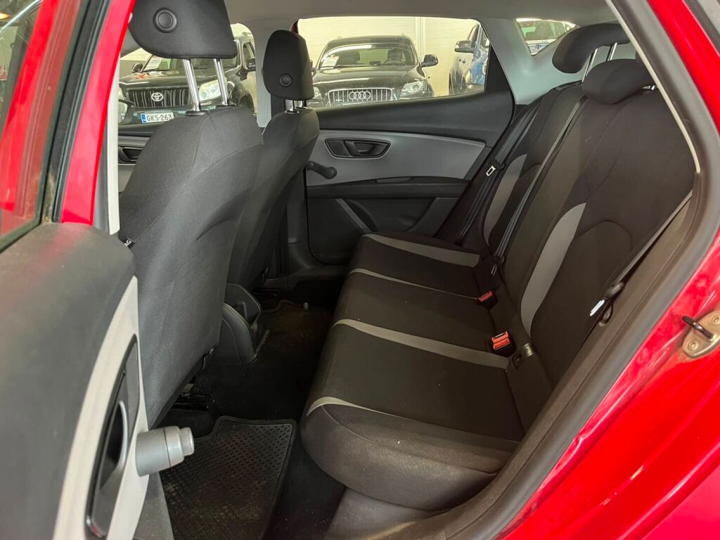 Seat Leon 2013 Punainen