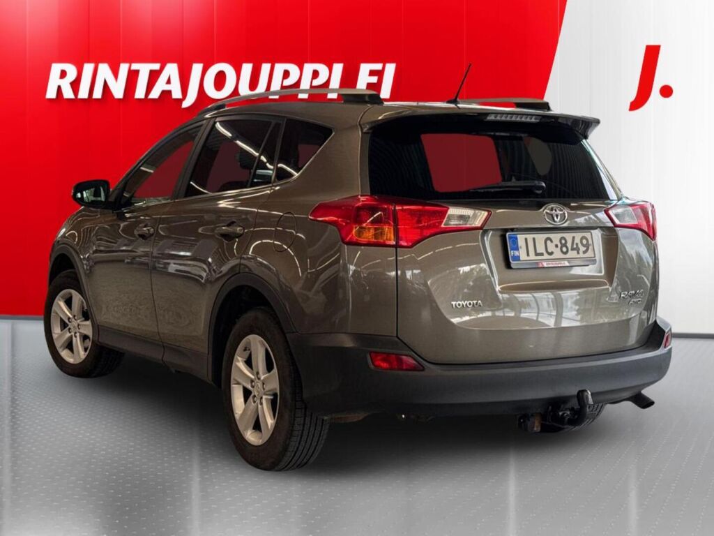 Toyota RAV4 2013 Ruskea (beige)