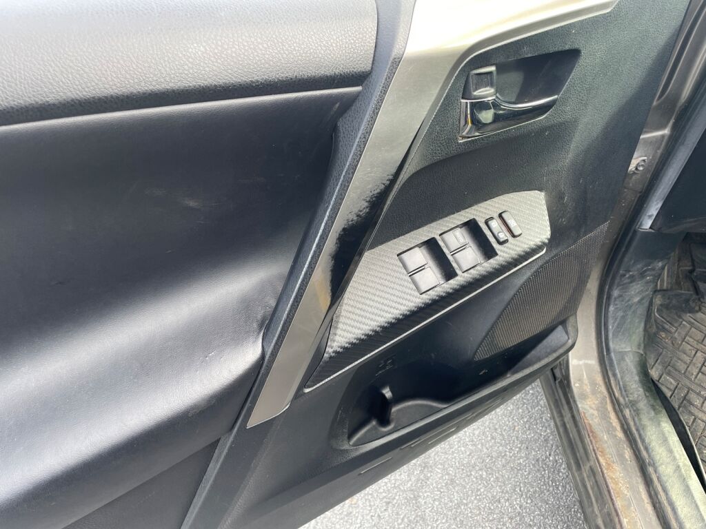 Toyota RAV4 2013 Ruskea (beige)