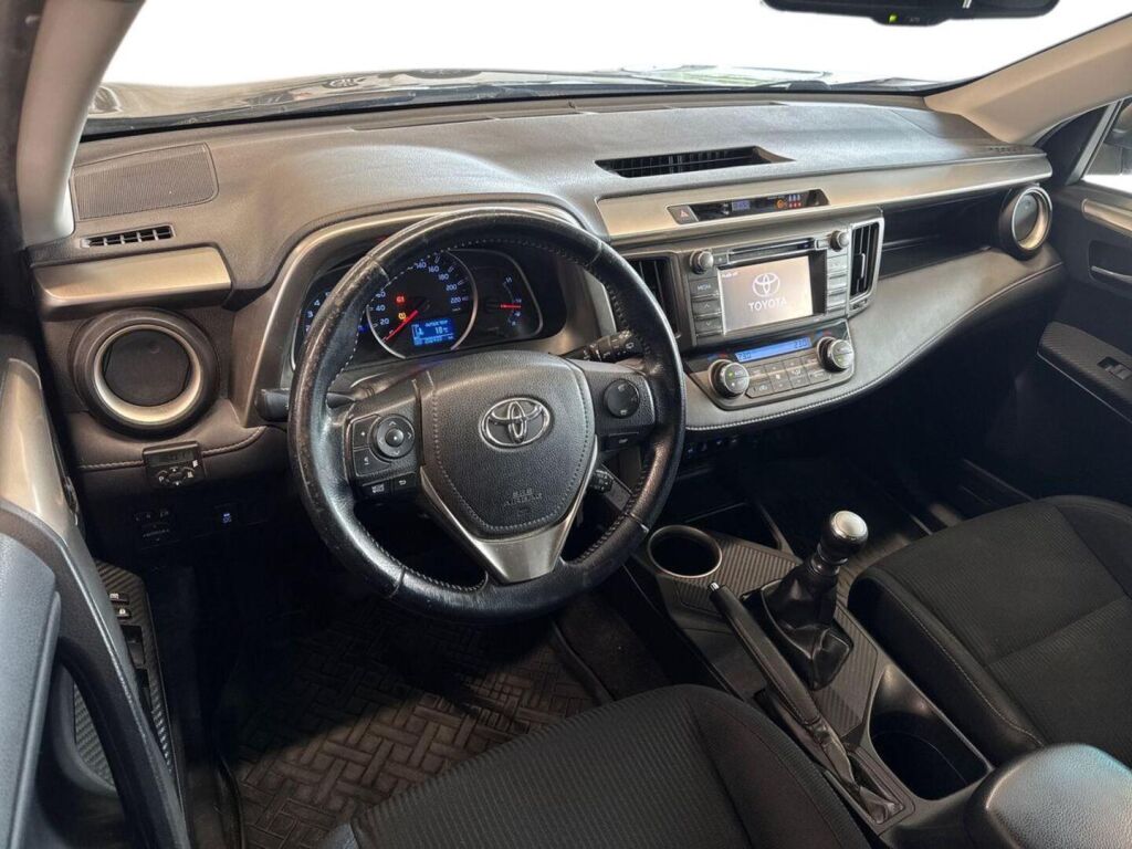 Toyota RAV4 2013 Ruskea (beige)