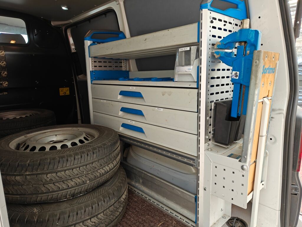 Volkswagen Transporter 2011 Valkoinen