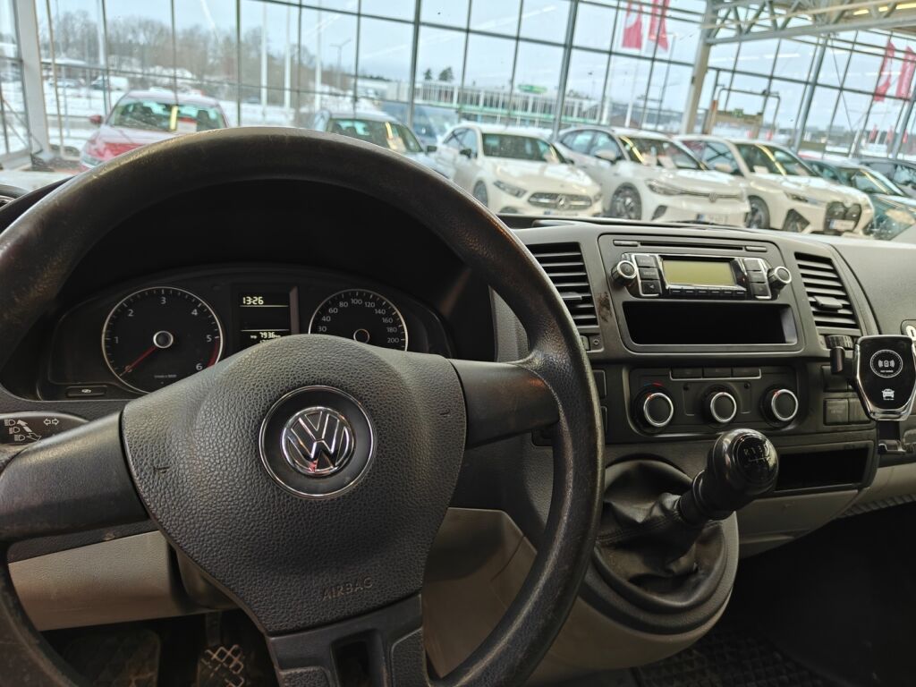 Volkswagen Transporter 2011 Valkoinen