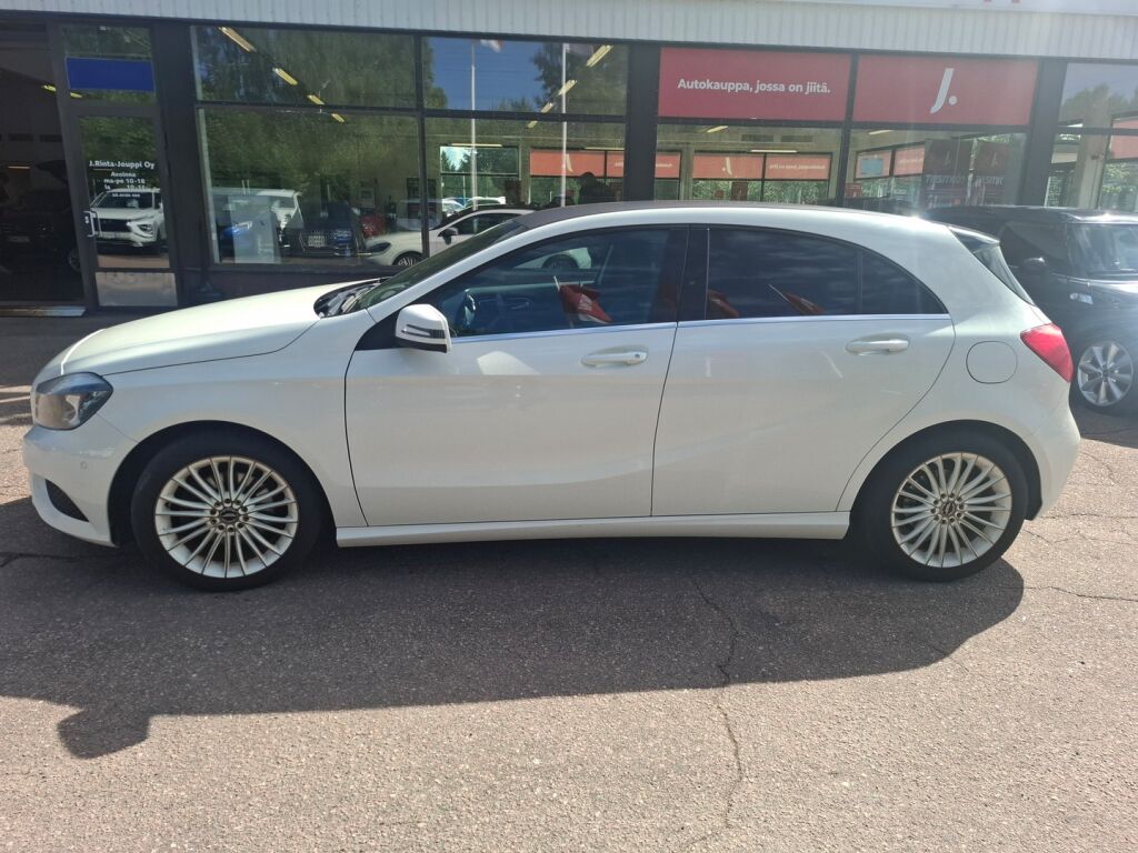 Mercedes-Benz A 2013 Valkoinen