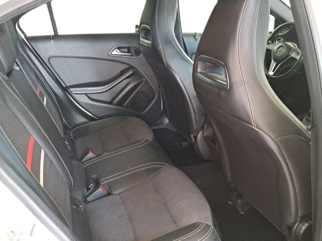 Mercedes-Benz A 2013 Valkoinen