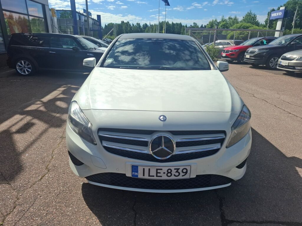 Mercedes-Benz A 2013 Valkoinen